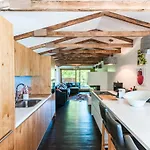 Max Panorama By We Rent *
