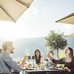 Max Panorama By We Rent